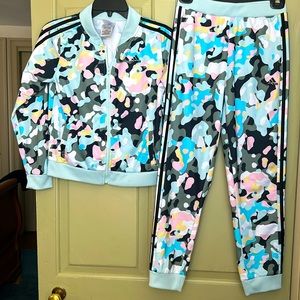 Adidas Girl’s Sweatsuit